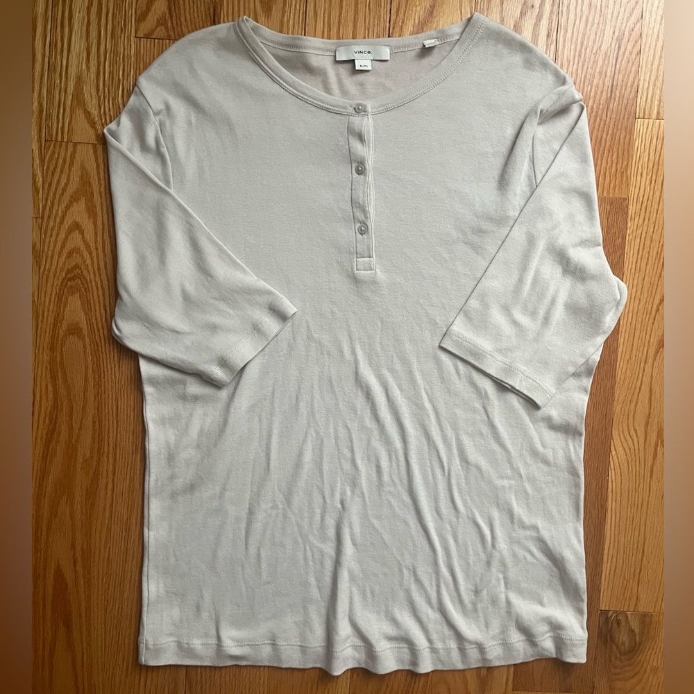 NWOT Vince Quarter Sleeve Henley Top in Taupe